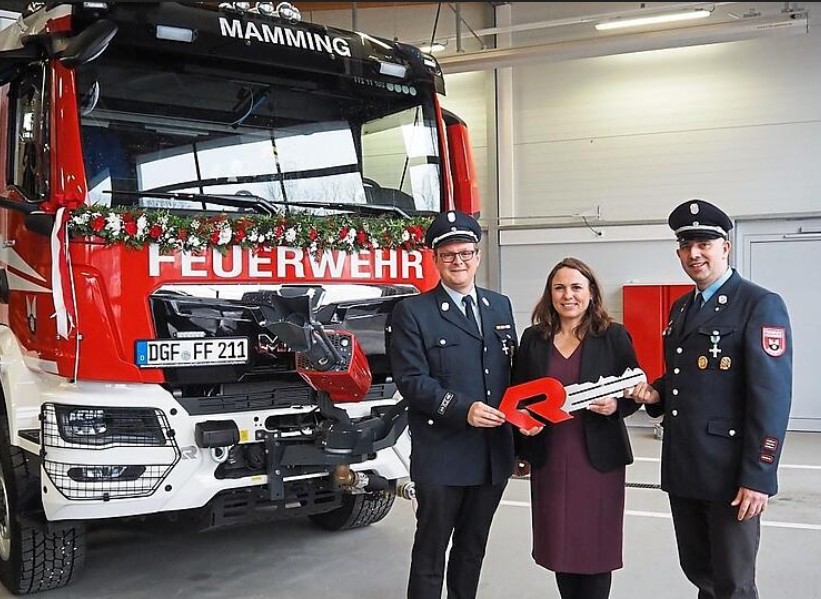 Einweihung des TLF 3000 ST der Feuerwehr Mamming