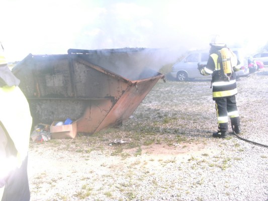 Foto zum Einsatz Containerbrand