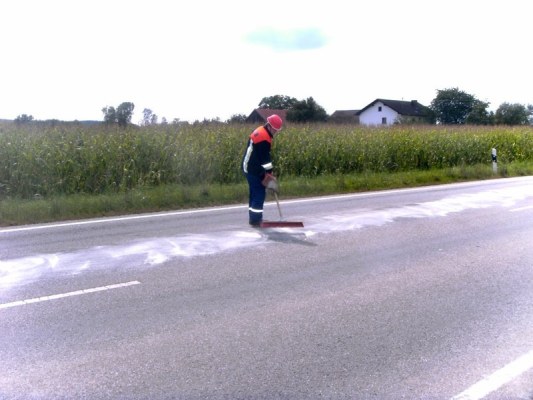 Foto zum Einsatz Ölspur auf der St 2074