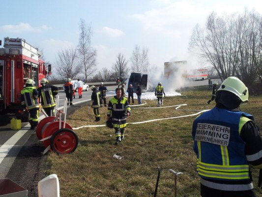 Foto zum Einsatz Transporter-Brand auf der A 92