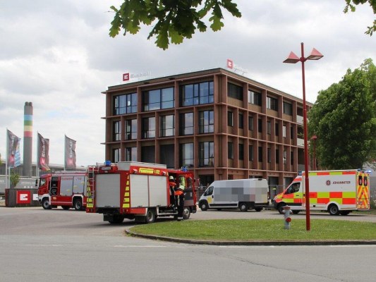 Foto zum Einsatz Brand Industriegebäude nach B4