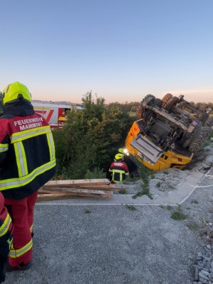 Foto zum Einsatz Ausgelaufene Betriebsstoffe eines Baggers