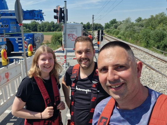 Foto zum Einsatz Auslaufende Betriebsstoffe eines Baggers