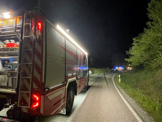 Foto zum Einsatz Verkehrsunfall mit PKW