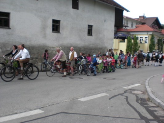 Foto zum Termin Volksfestauszug Mamming