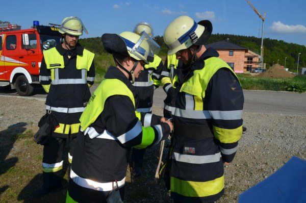 Foto zum Termin Leistungsprüfung "Die Gruppe im Löscheinsatz"