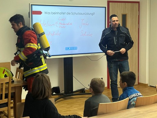 Grundschule Mamming @ Feuerwehr