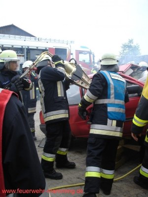 Foto zum Termin Gemeinschaftsübung THL mit FF Landau