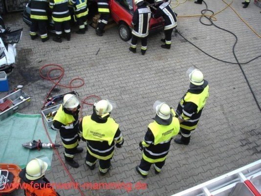 Foto zum Termin Gemeinschaftsübung THL mit FF Landau
