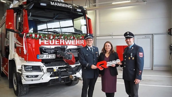 Foto zum Termin Fahrzeugweihe TLF 3000 ST