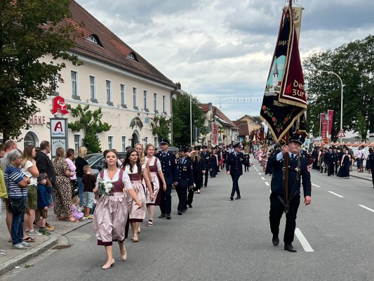 Foto zu 150-jähriges Gründungsfest FF Mengkofen
