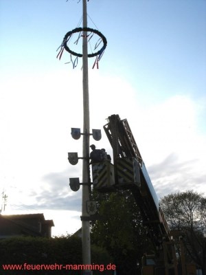 Foto zum Termin Maibaum-Aufstellen