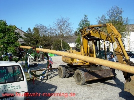 Foto zum Termin Maibaum-Aufstellen