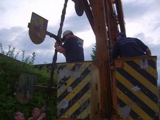 Maibaum einholen und aufstellen