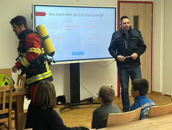 Grundschule Mamming @ Feuerwehr